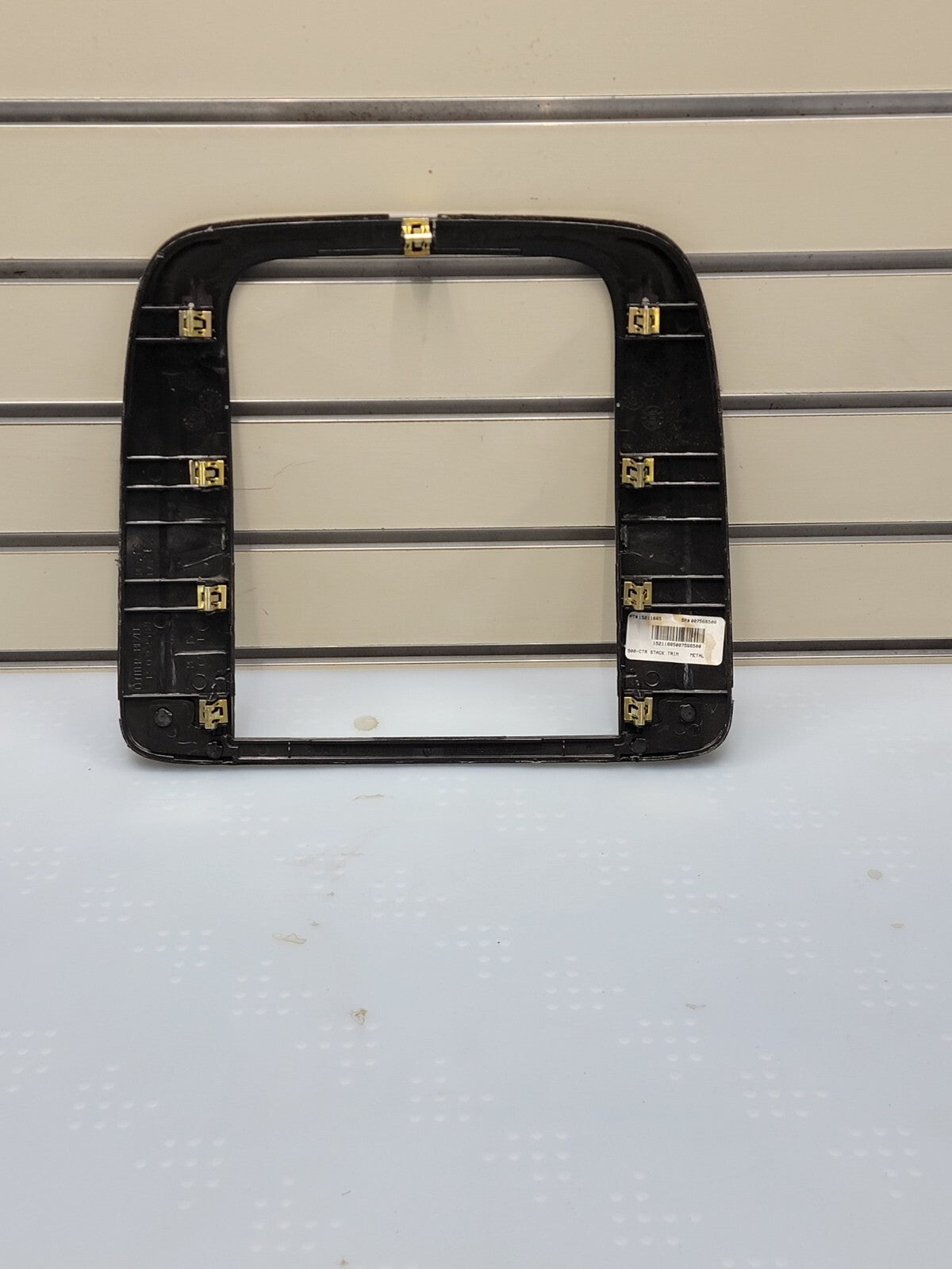 🔥07-13 SUBURBAN TAHOE YUKON CENTER DASH RADIO BEZEL TRIM SILVER