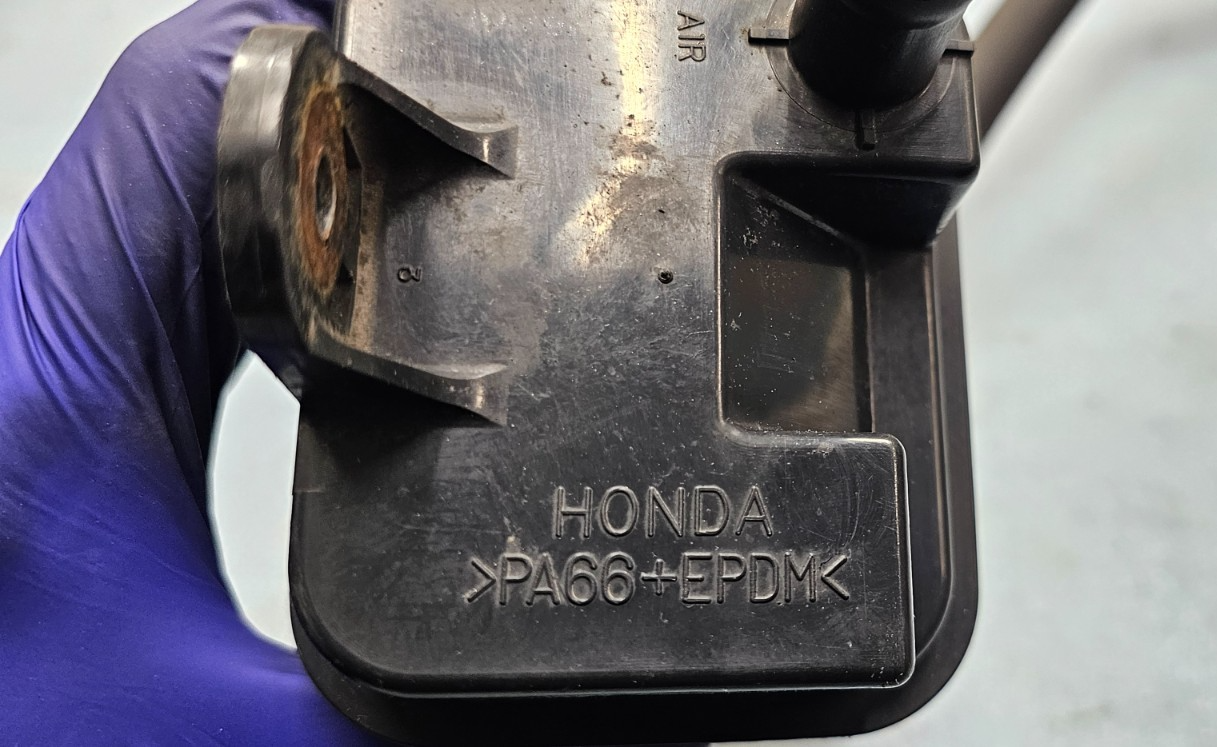🔥98-02 ACCORD 4 CYLINDER FUEL VAPOR CHARCOAL EVAP EMMISION CANISTER ASSEMBLY