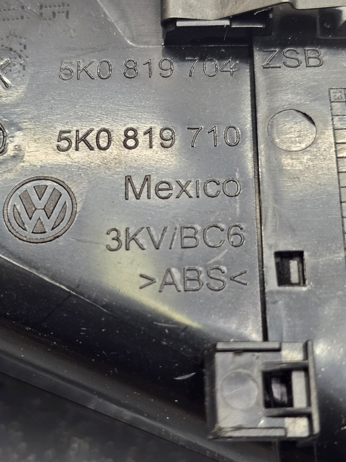 🔥2010-2014 Volkswagen Golf RH Right Center Dash AC Air Vent Heater Trim OEM