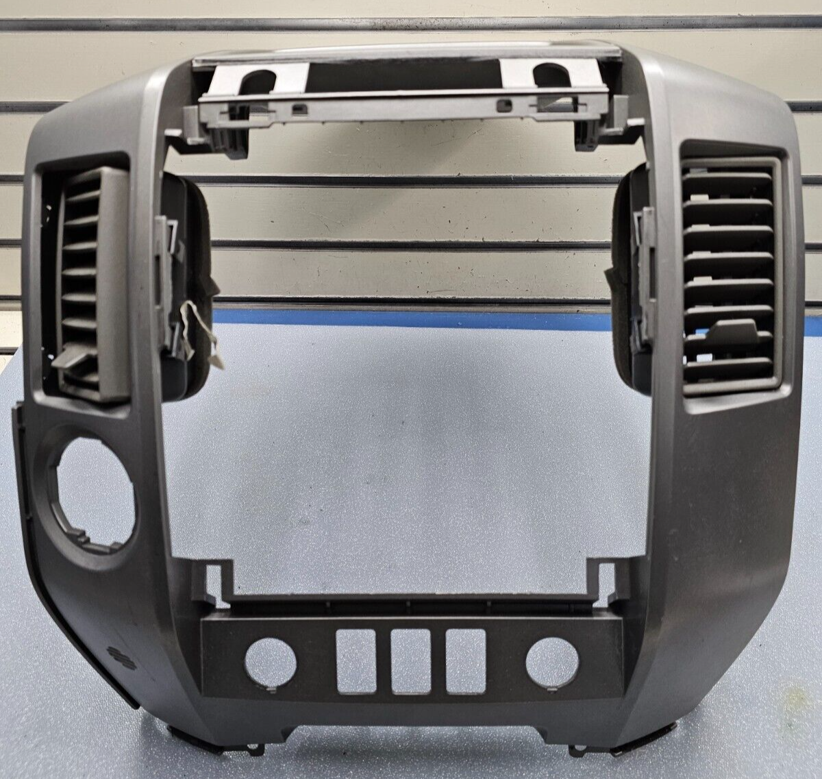 🔥04-07 Nissan TITAN ARMADA Dash Radio Bezel Climate Panel Trim Panel GRAY