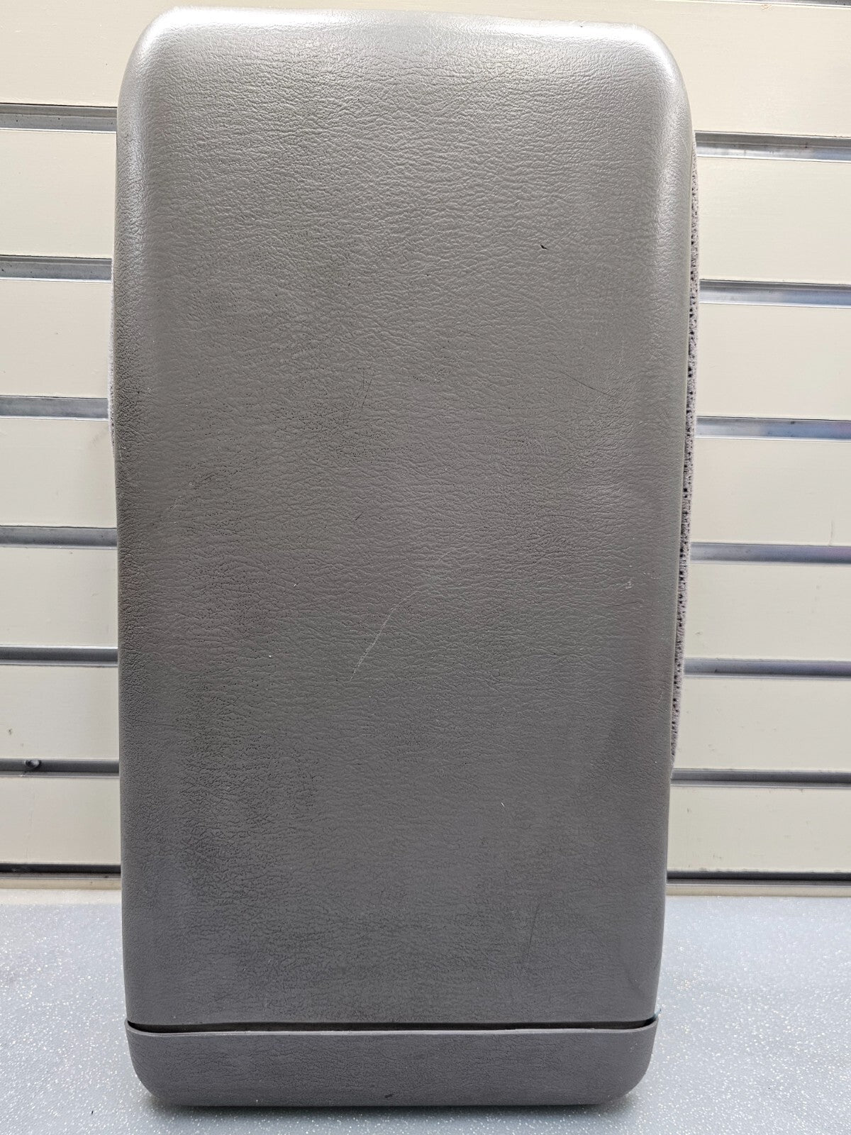 🔥94-97 S10 Blazer Jimmy Center Cosnole Armrest Lid Jump Seat Leather/Cloth Gray