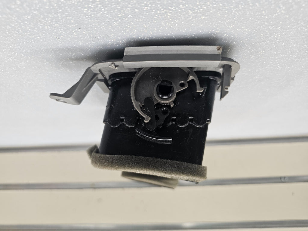 05-15 NISSAN TITAN ARMADA QX56 DASH FRONT CENTER LEFT AIR VENT HEATER TRIM GRAY