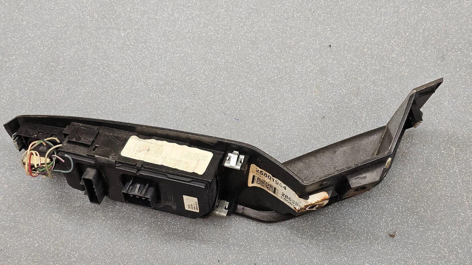 🔥05-08 Pontiac G6 Left Driver Master Power Door Window Switch Assembly SILVER