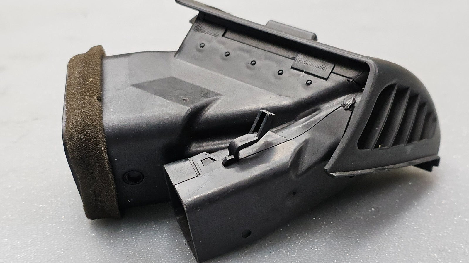 01-06 BMW E46 325 330 M3 LEFT DRIVER DASH AC AIR VENT HEATER CONDITIONING BLACK