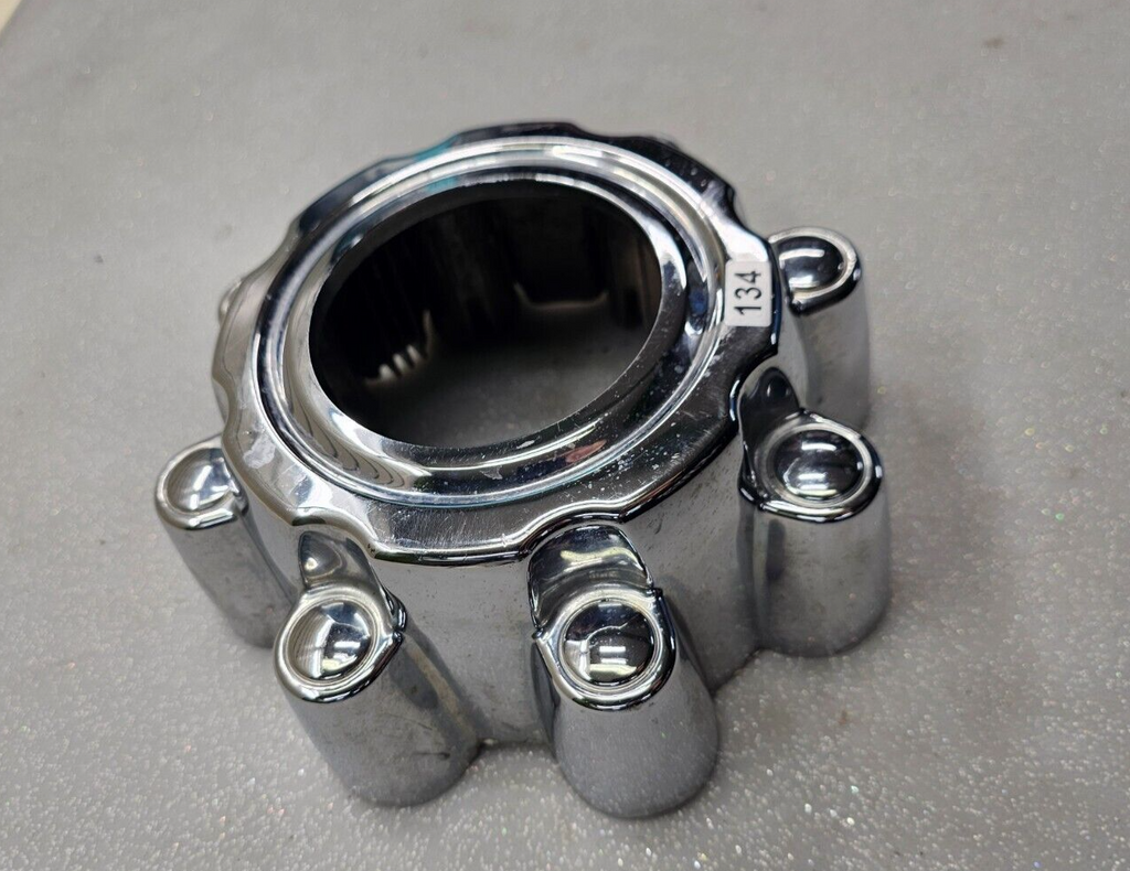 99-04 Ford F250 Excursion Super Duty Front Rear Wheel Center Cap Hubcap Silver