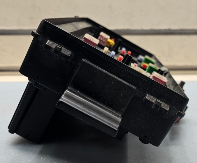 🔥2006 DODGE RAM FUSE BOX RELAY TIPM TOTALLY INTEGRATED POWER MODULE ASSEMBLY