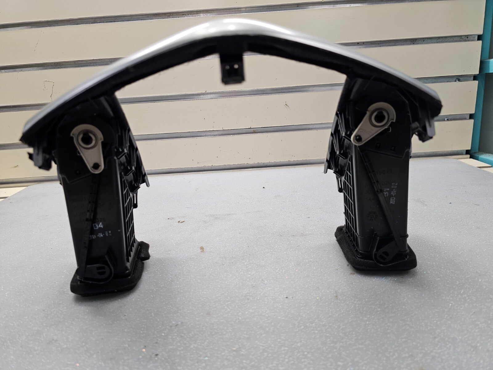 🔥11-15 Chevy Cruze Center Dash Center Radio Surround Bezel Trim Panel Silver