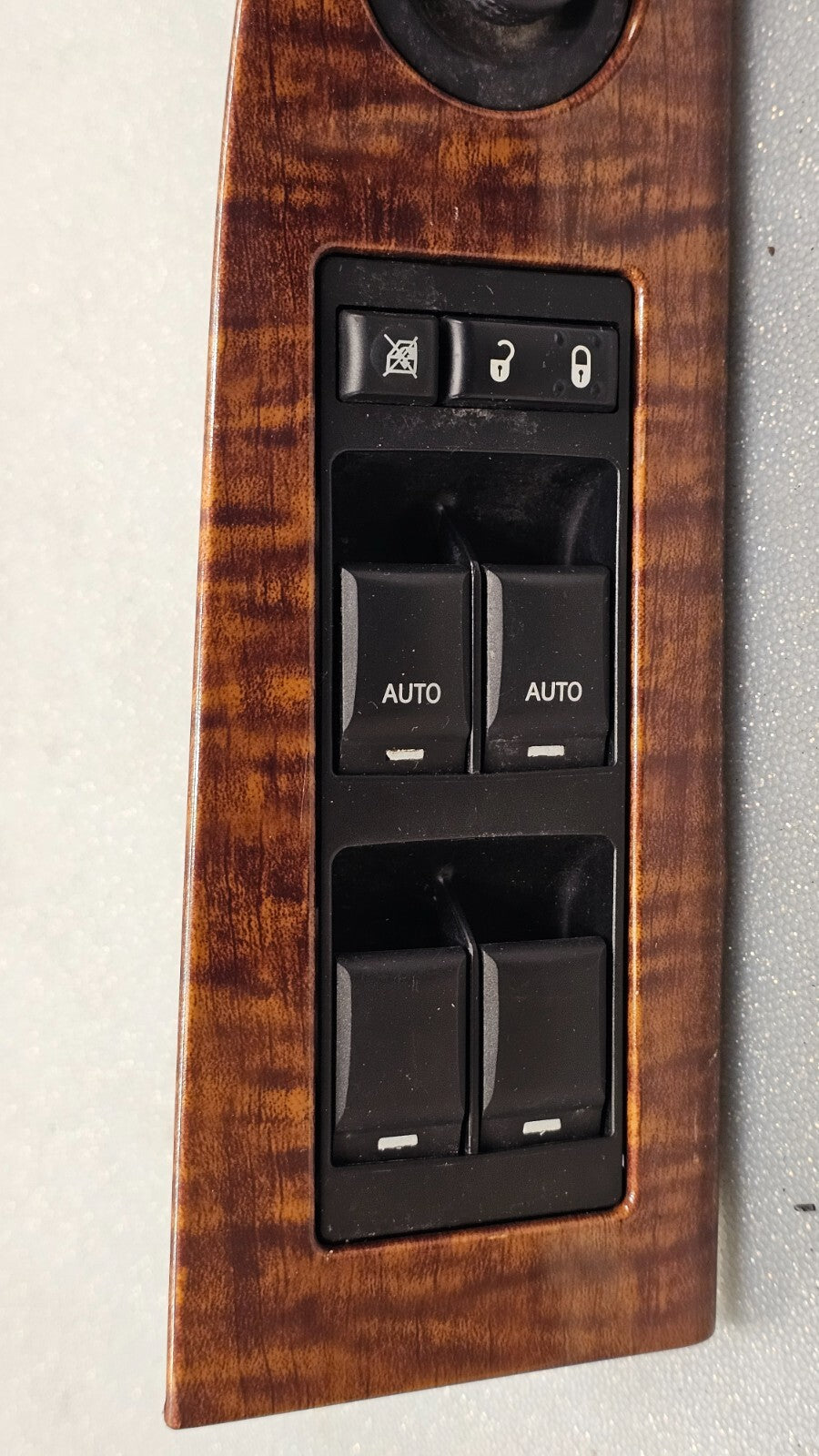 🔥05-10 Grand Cherokee Commander Left Diver Master Power Window Switch Wood