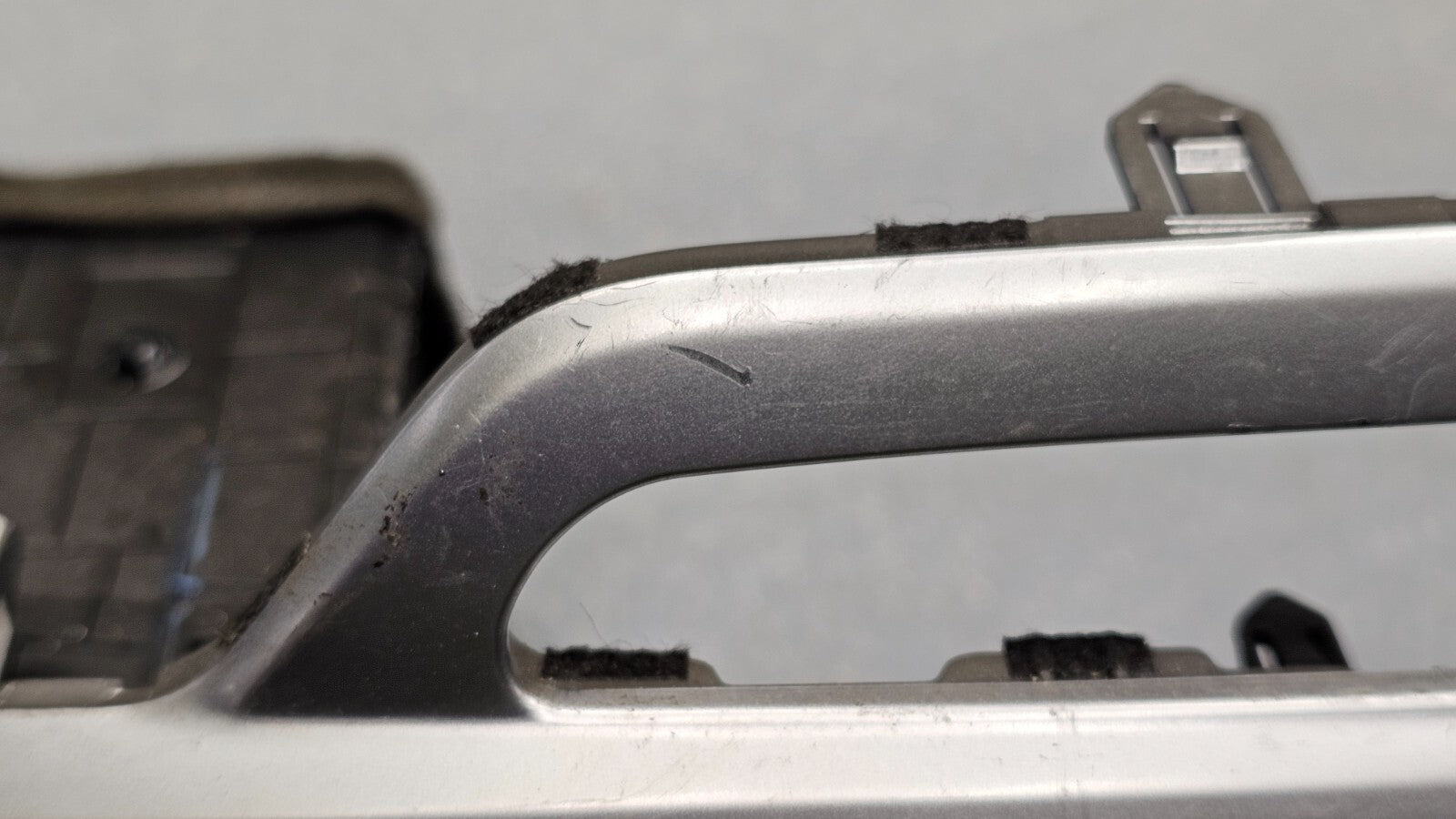 🔥16-18 KIA SORENTO RADIO CENTER DASH SURROUND BEZEL TRIM VENTS Assembly Silver