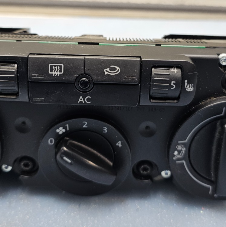 🔥09-13 VW Tiguan Passat Dash AC Heater Climate Temperature Control Black