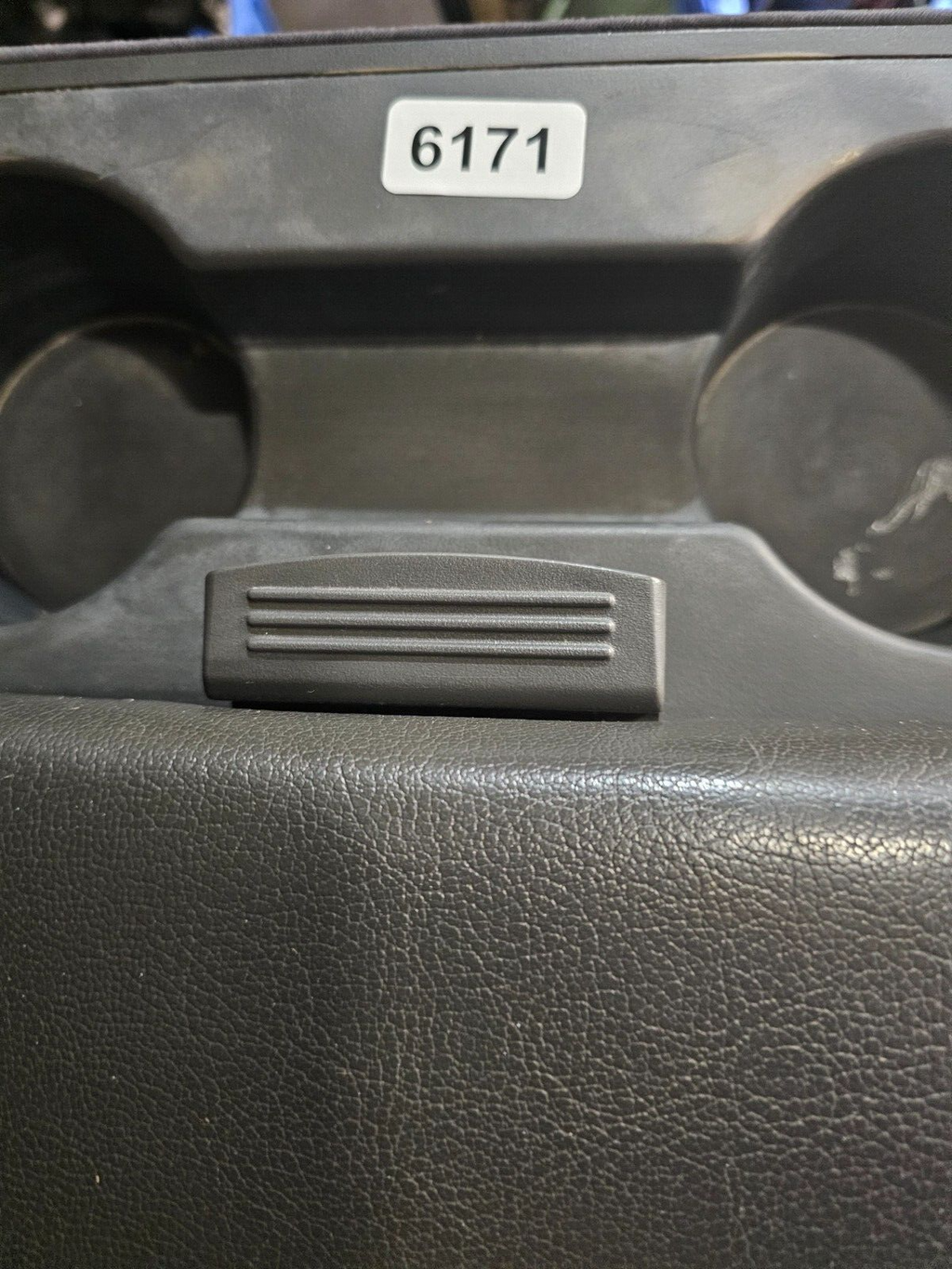 04-08 NISSAN TITAN Front Center Console Jump Seat Cup Drink Holder Black Leather