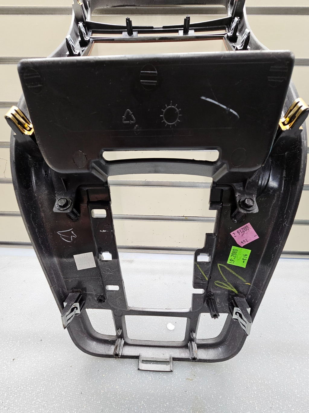 07-09 Equinox Center Dash Radio Climate Stereo Bezel Trim Panel SILVER/WOOD B43
