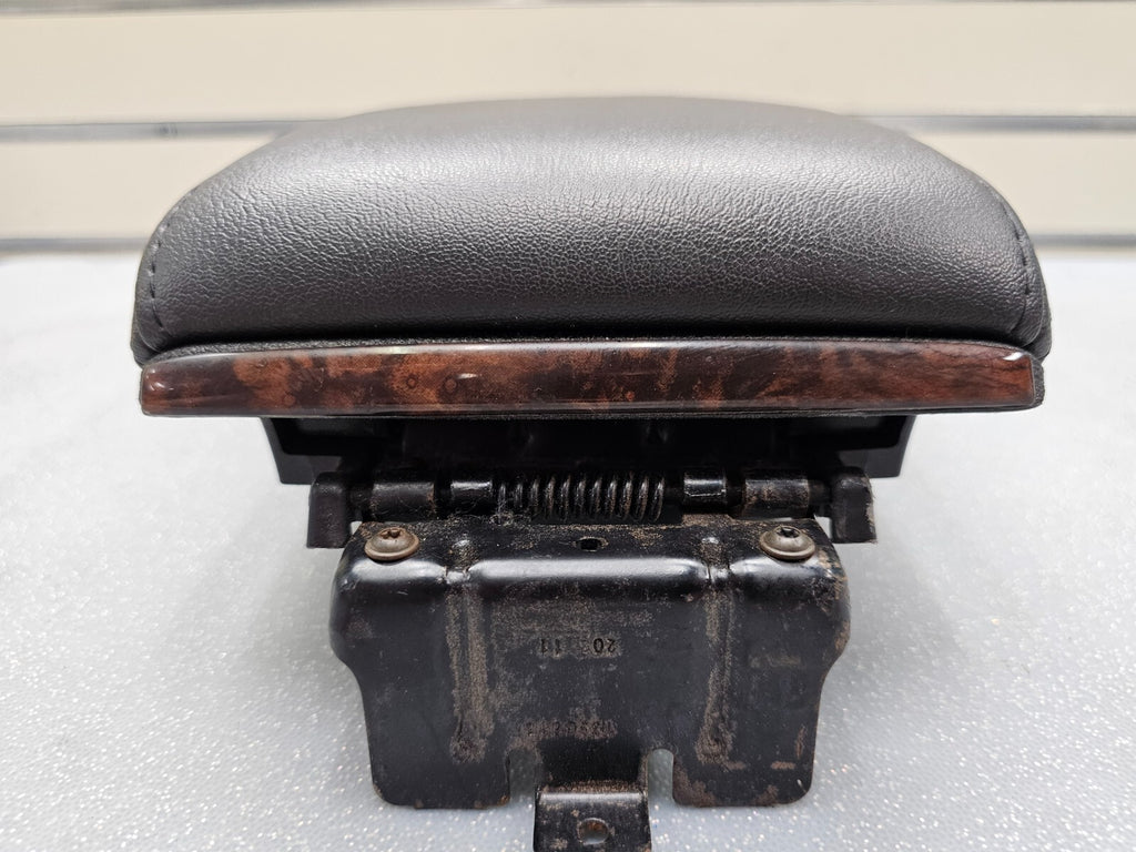 🔥08-12 Chevy Malibu CENTER CONSOLE LID ARMREST ASSEMBLY STORAGE COVER BLACK OEM