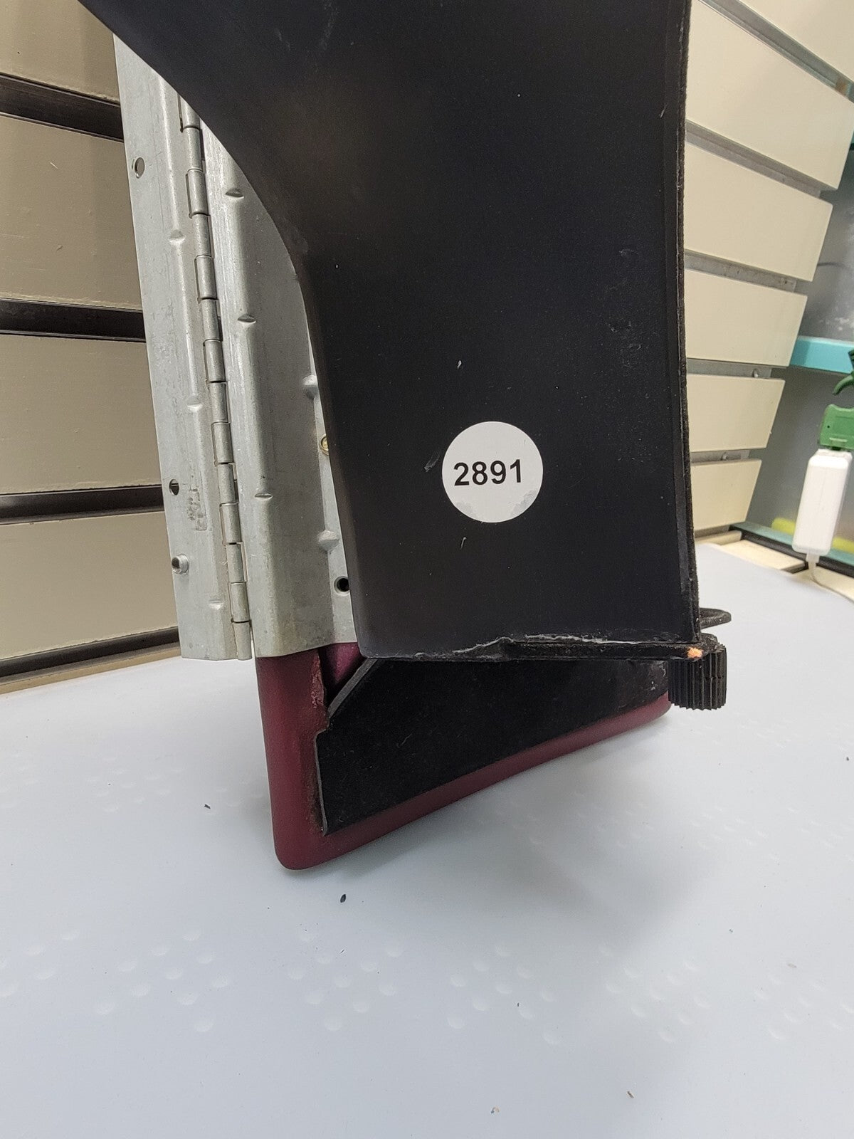 🔥1995-1997 Ford Crown Victoria Glove Box Burgundy w/ Hinge OEM 64269