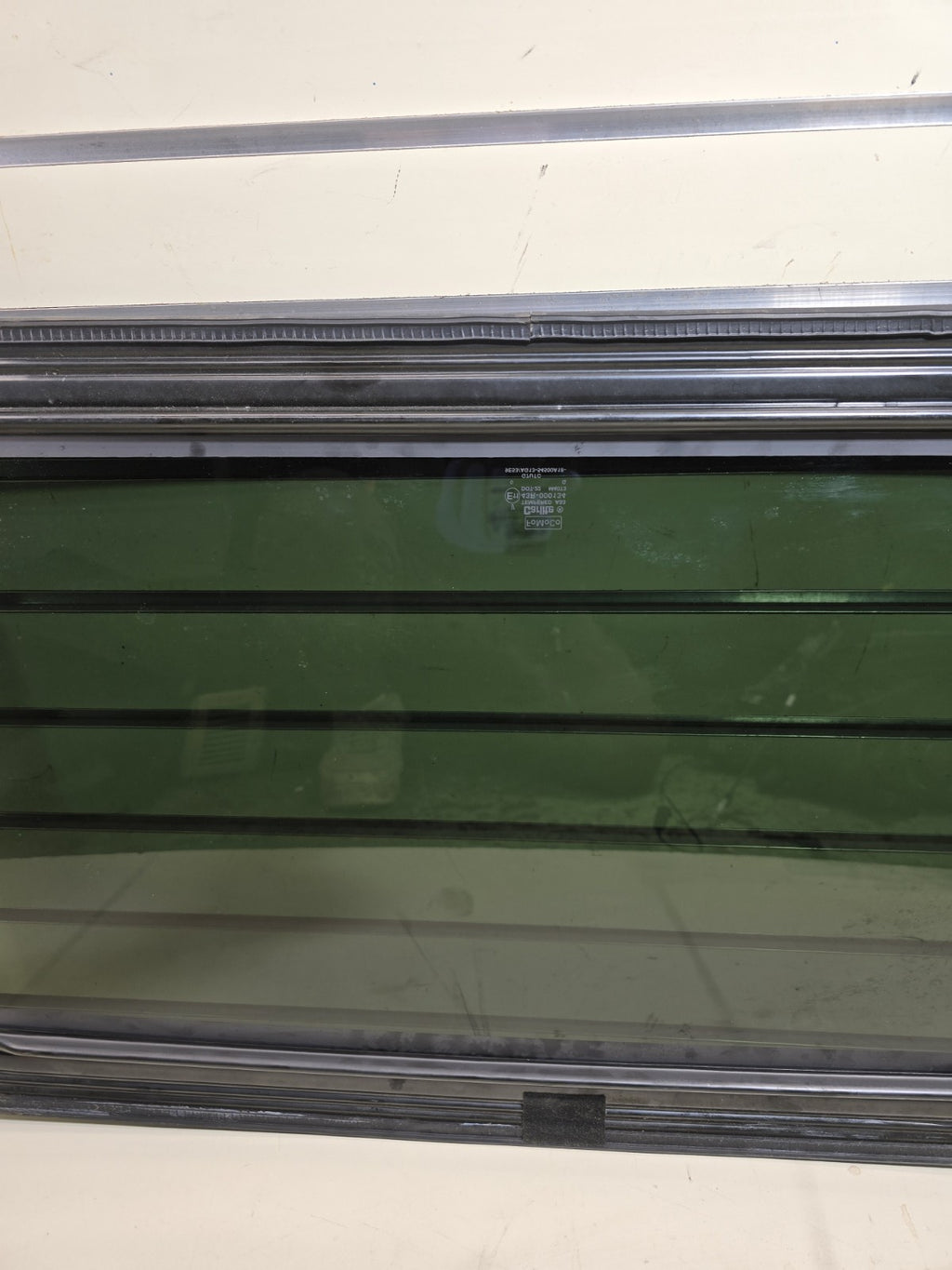 🔥10-19 Ford Taurus Upper Sun Roof Sunroof Window Glass OEM