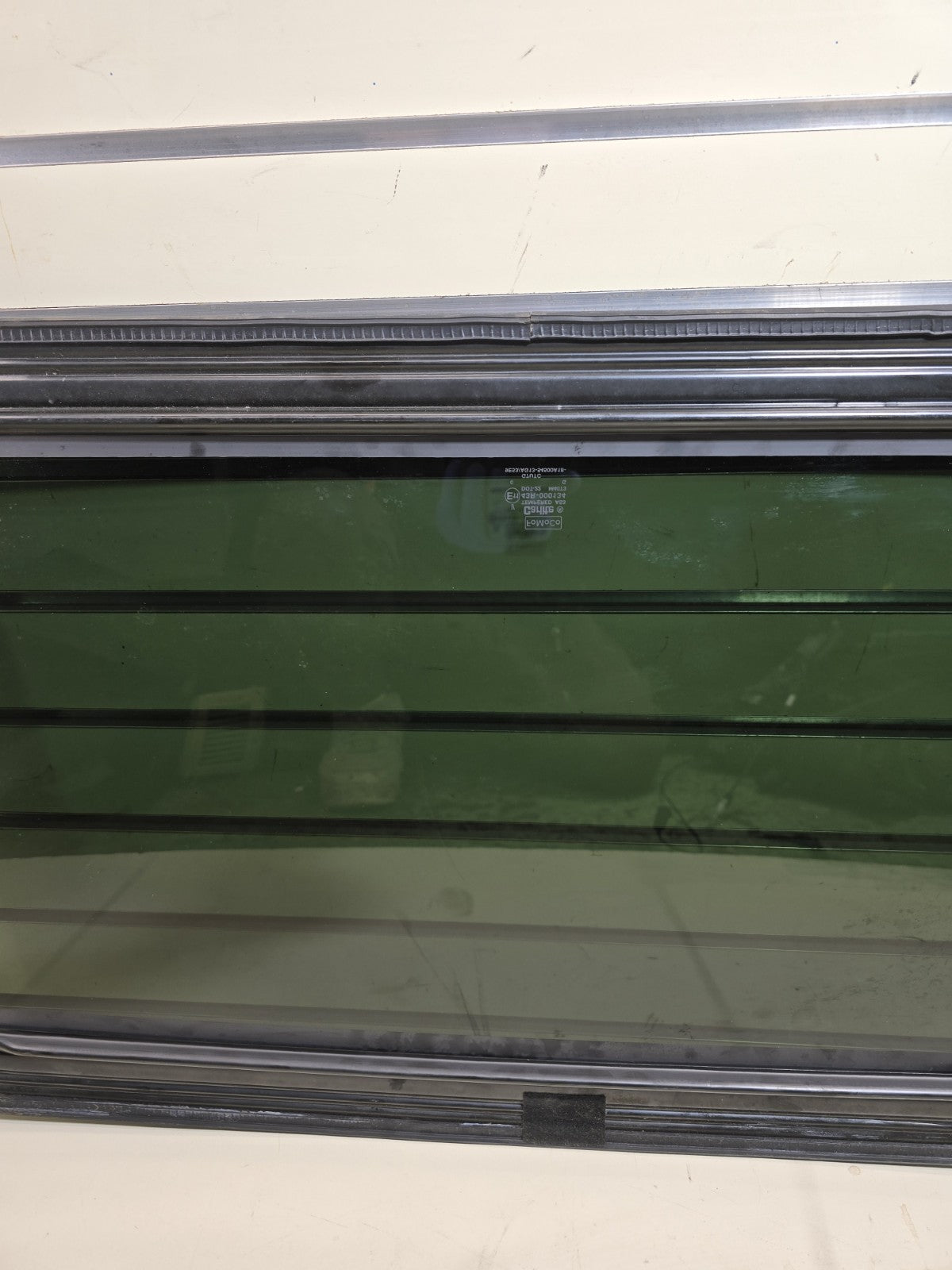 🔥10-19 Ford Taurus Upper Sun Roof Sunroof Window Glass OEM