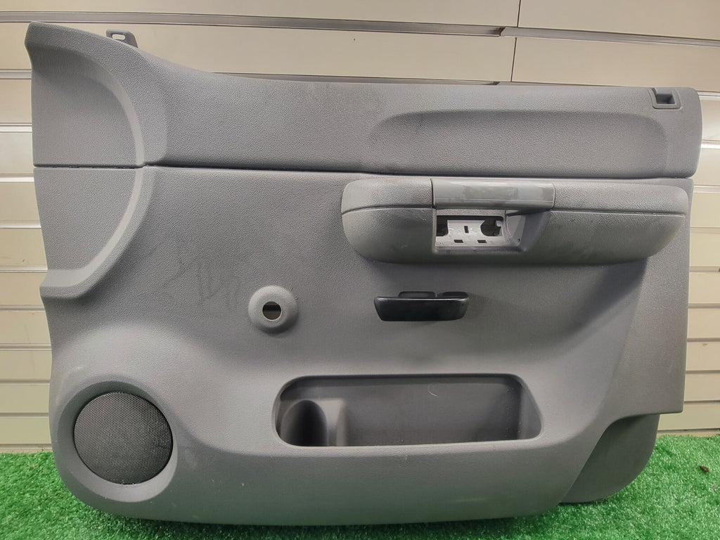🔥07-09 Chevy Silverado Avalanche GMC Sierra Passenger Front Door Panel GRAY D19