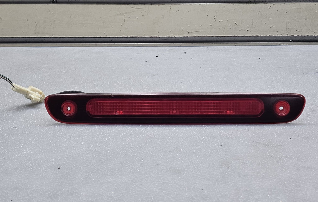 🔥04-10 Toyota Sienna Lift Gate High Mount LED 3rd Third Brake Light Assembly