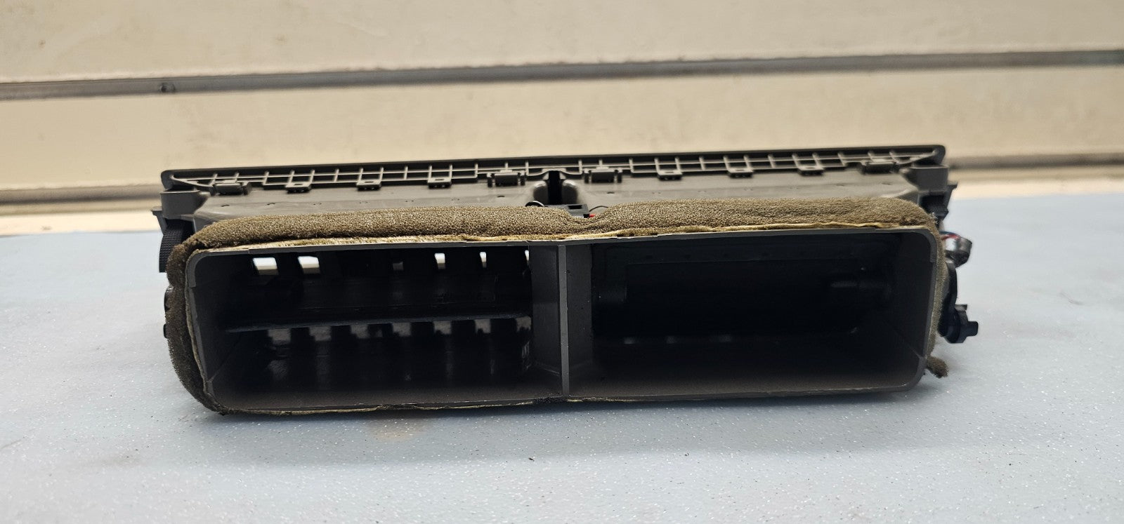🔥02-08 Audi A4 S4 AVANT QUATRO CENTER DASH AC A/C HVAC AIR VENT Heater Tan