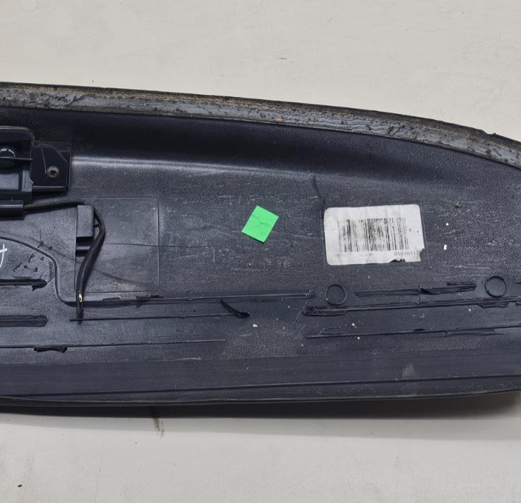 🔥2002-2009 Chevrolet Trailblazer Rear Hatch Spoiler Brake Light White OEM SP2