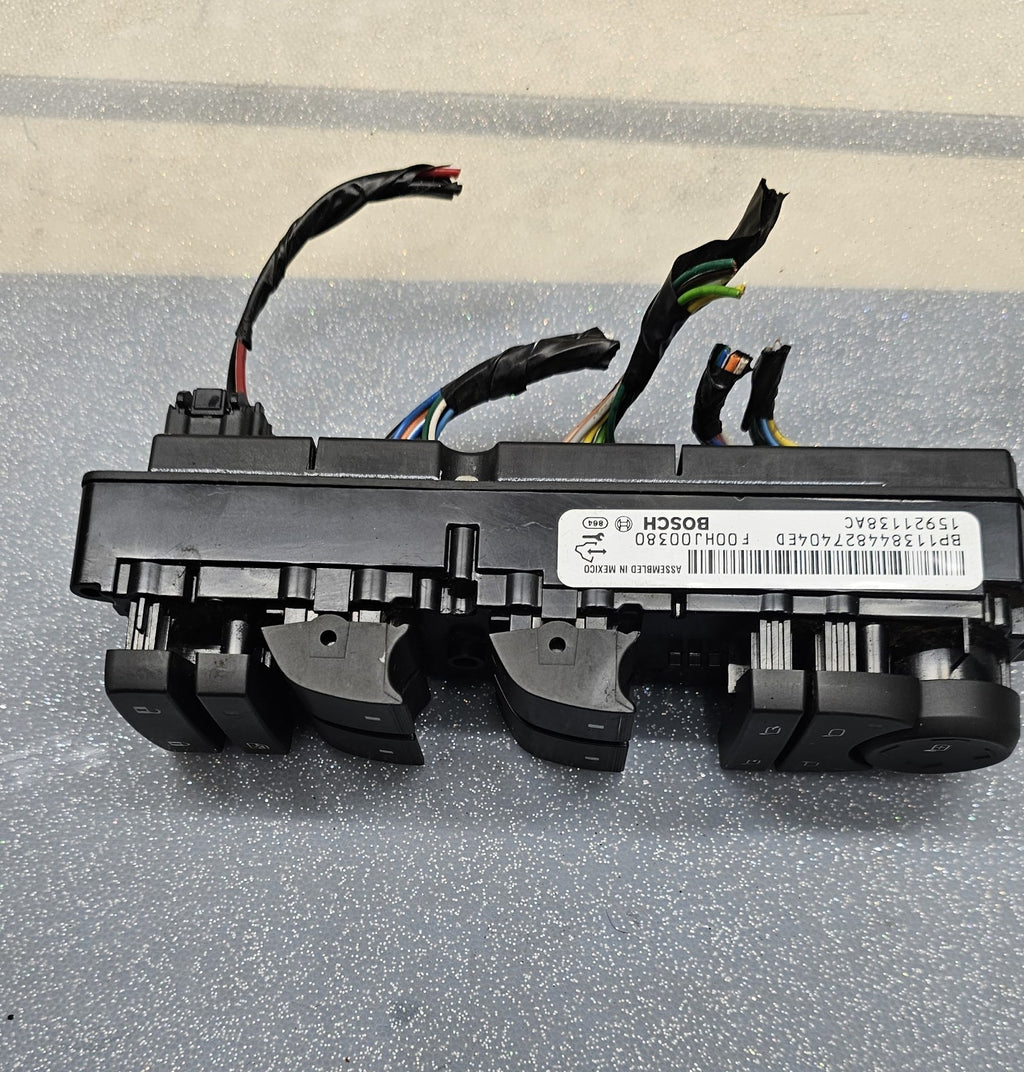 10-17 Buick Enclave Driver Left Door Master Power Window Control Switch Assembly