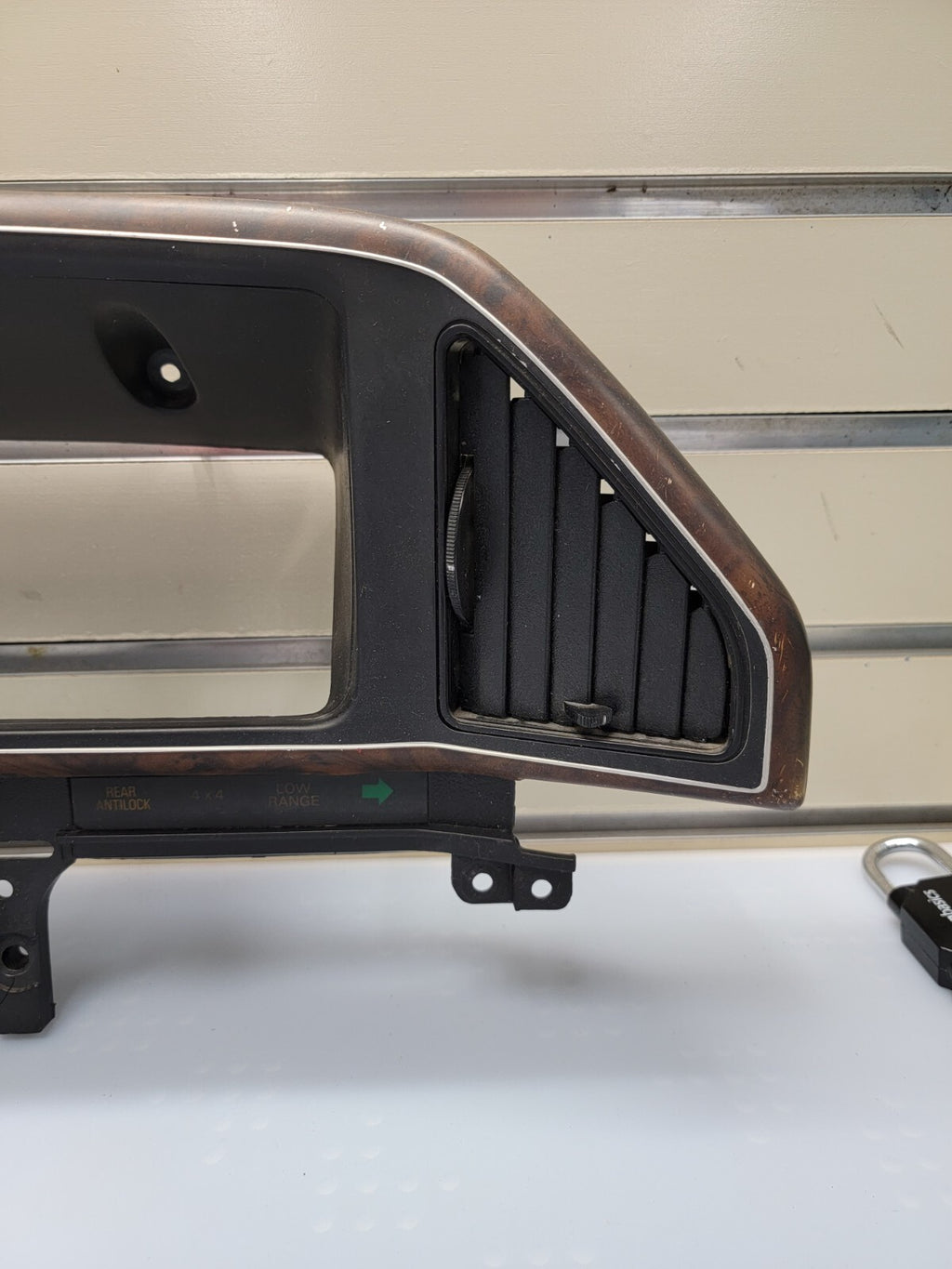 🔥87-91 Ford F150 F250 F350 BRONCO Dash CLUSTER BezelSpeedo Gauge Trim Black C11
