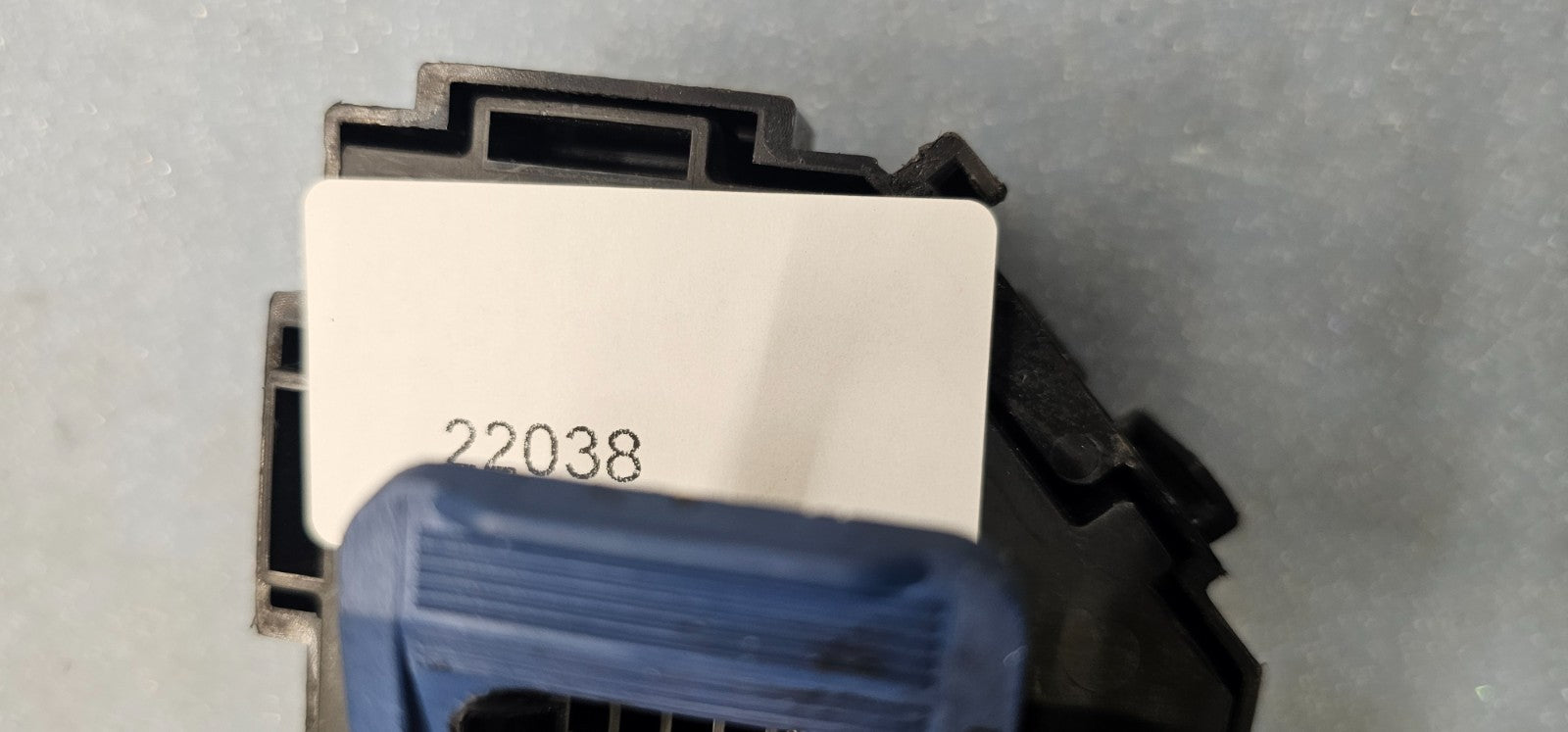 🔥2007 Escalade Yukon Tahoe Fuse Box Relay Control Module Wiring Junction Block