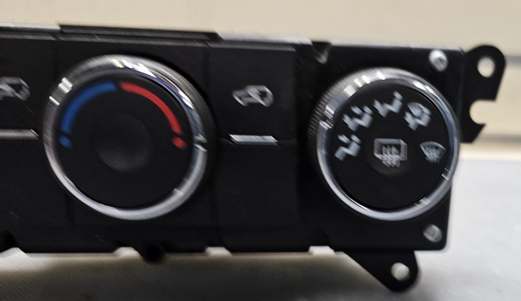 🔥07-09 PONTIAC TORRENT  Dash AC Heater Climate Temperature Control Conditioning
