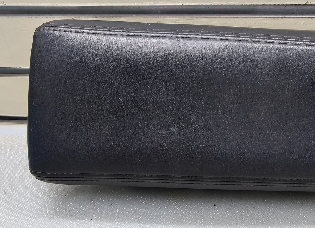 98-04 Chrysler 300M Front Center Console Lid Armrest Leather Top Assembly Black