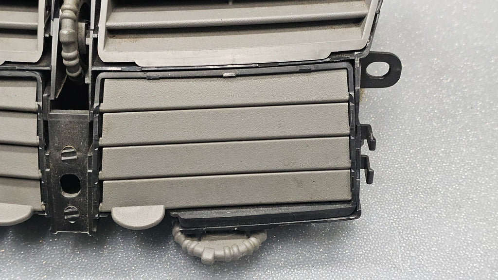 🔥08-12 Chevrolet Malibu Center Dash Double Air Vent Heater Conditioning Gray