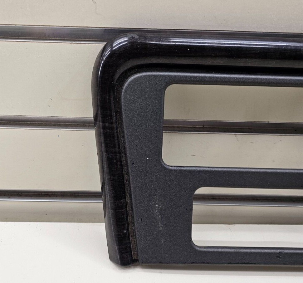 02-06 Escalade Center Dash Radio Display Bezel Trim Panel Assembly DK Gray/Wood