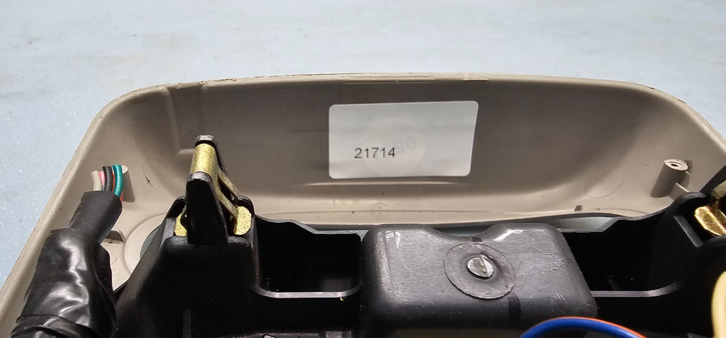 🔥01-07 Toyota Sequoia Overhead Console Dome Map Light Lamp Sunroof Assembly Tan