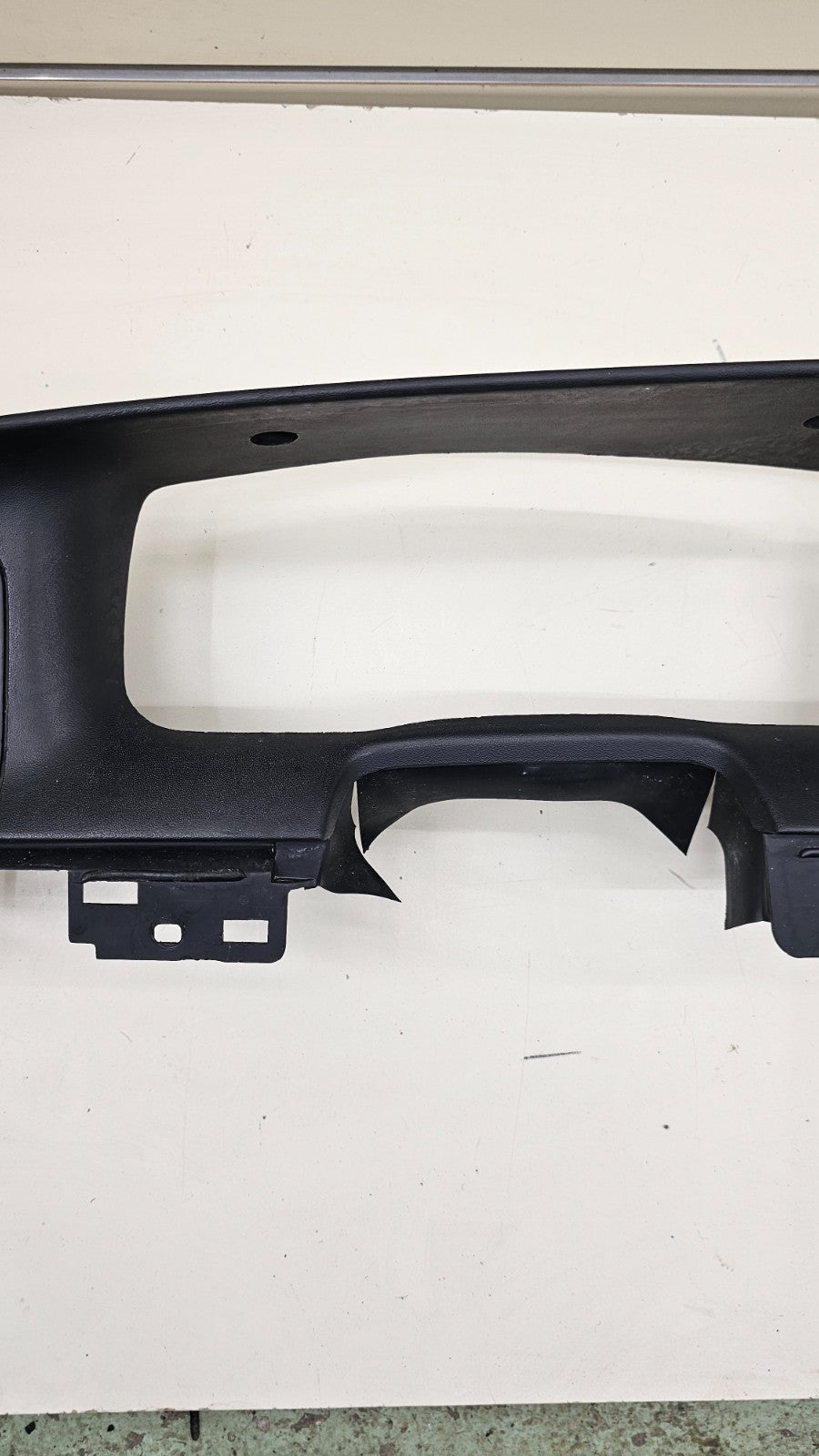 🔥95-11 Grand Marquis Crown Victoria Dash Instrument Cluster Radio Bezel Black