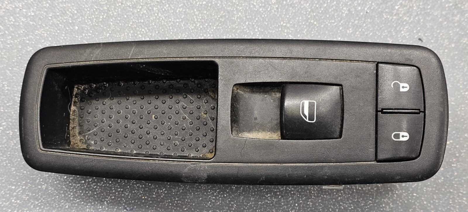 🔥13-15 Dodge Ram Right Passenger Power Door Window Switch Lock Assembly Black