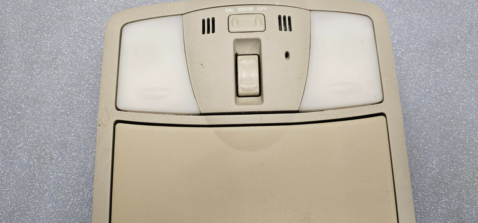 🔥09-14 Maxima Murano Rogue Overhead Console Storage Dome Map Light Lamp Tan