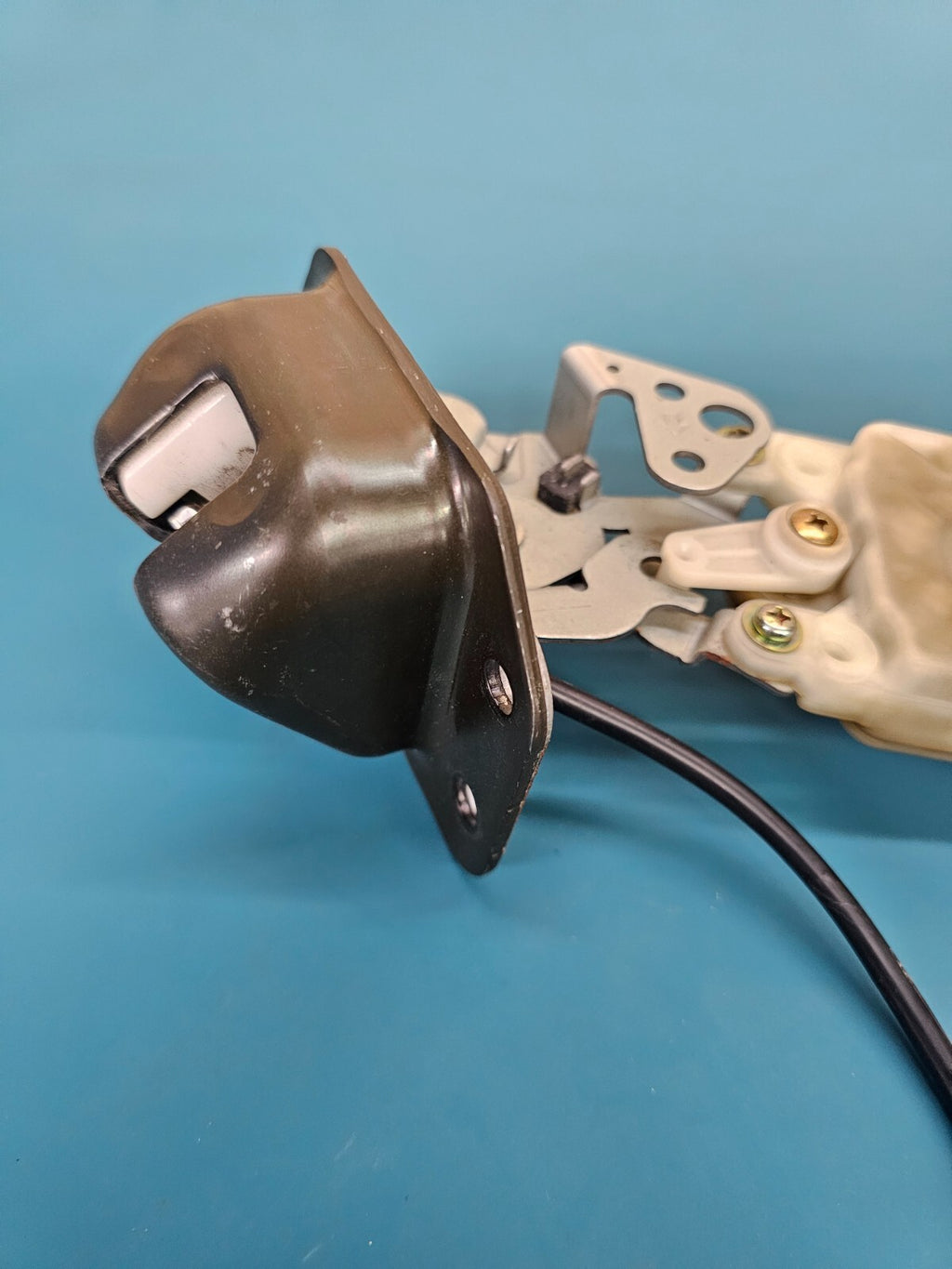 🔥05-15 Nissan XTerra trunk Tail gate Liftgate Lock Latch Actuator / OEM