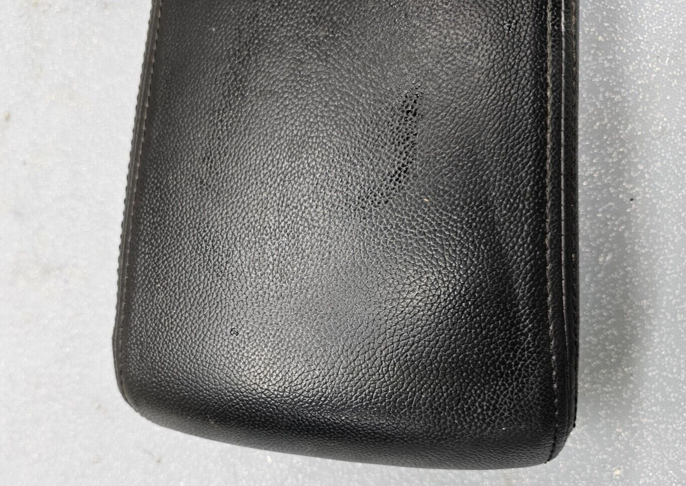 🔥08-13 Rogue Front Center Console Storage Arm Rest Lid Cover Leather Black OEM
