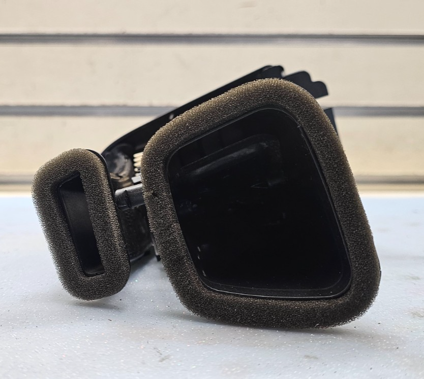 🔥02-08 Jaguar X-Type Right Passenger Outer Dash Center Air Vent Heater Black