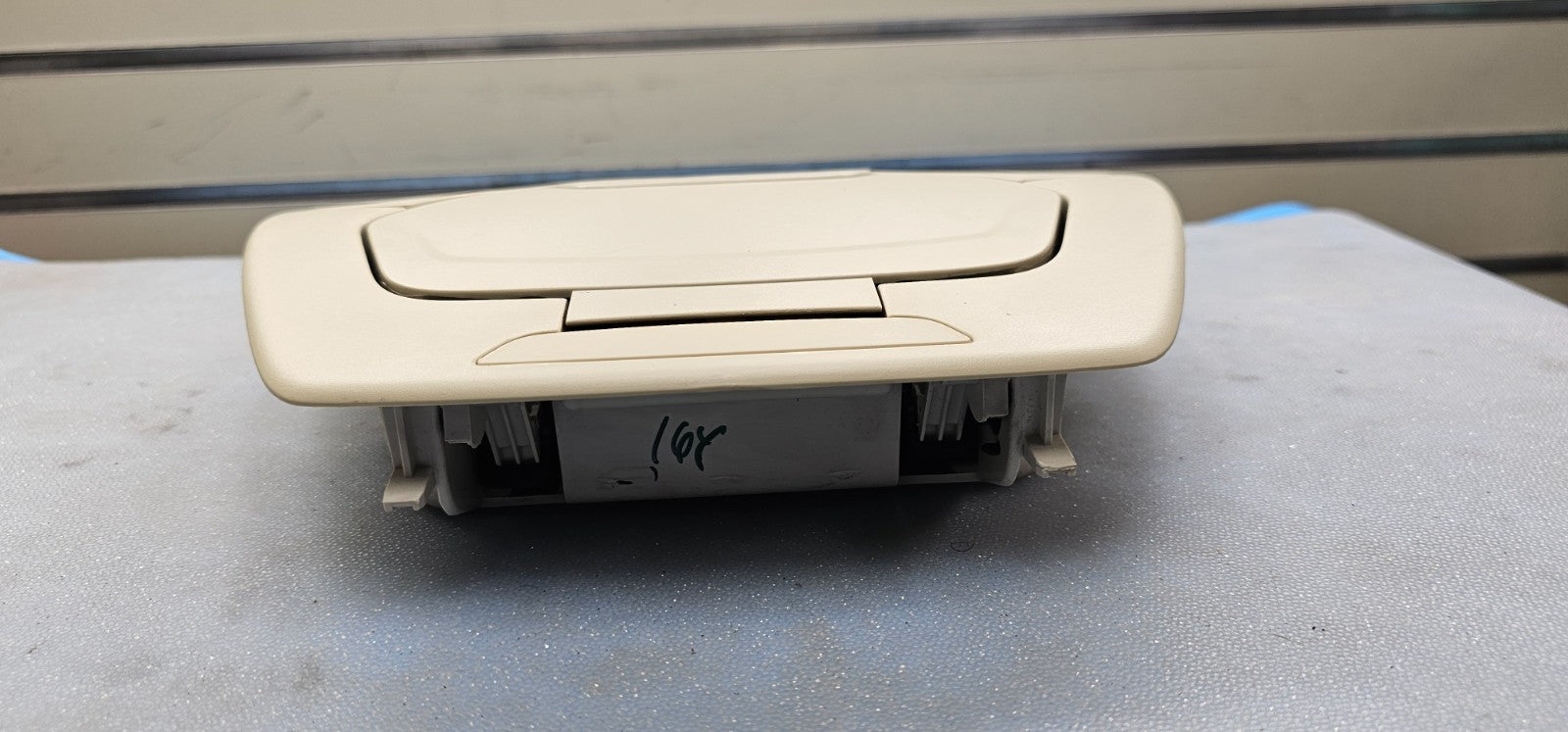 🔥2012-2018 Ford Focus Overhead Center Console Dome Lamp Light OEM Tan