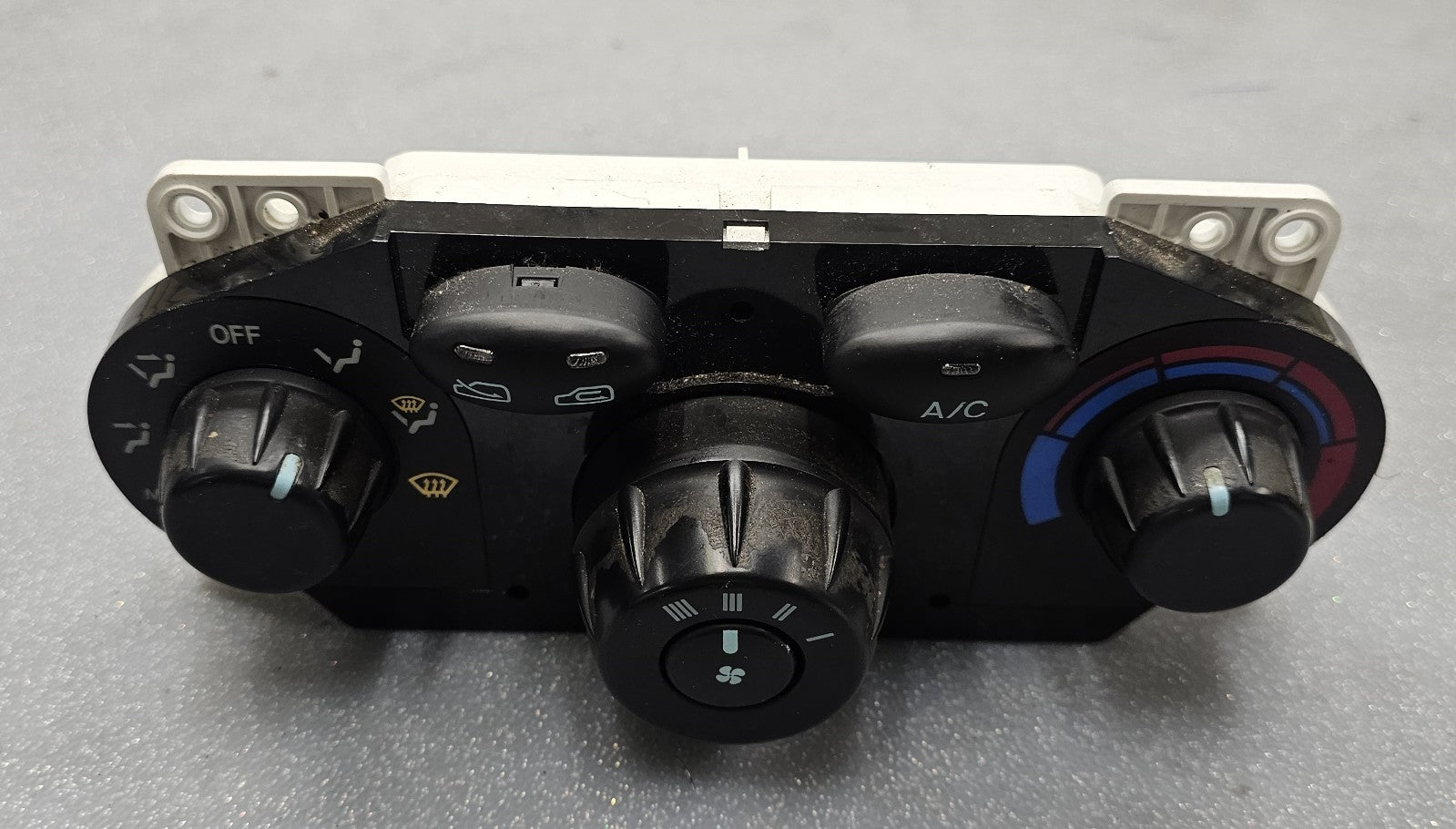 🔥01-06 Hyundai Santa Fe A/C Heater Temperature Climate Control Switch Panel OEM