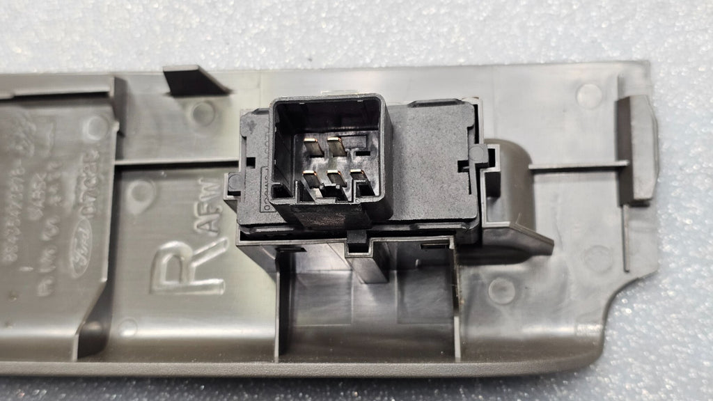 08-12 Escape Focus Front Right Passenger Door Power Window Switch Assembly Black