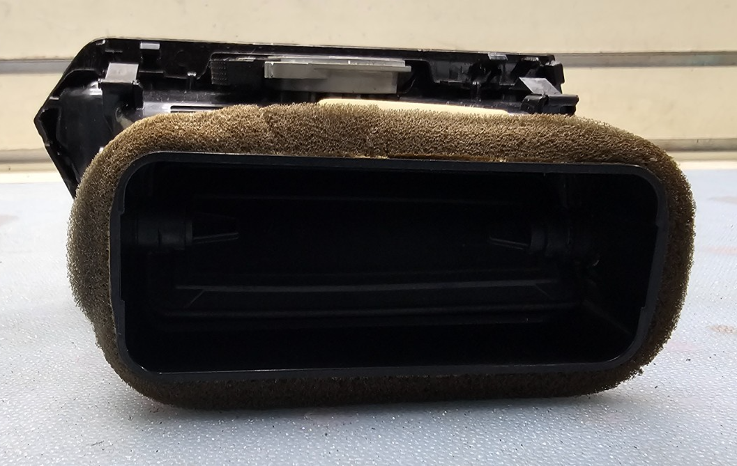 🔥2018-2020 VOLKSWAGEN TIGUAN DASH DASHBOARD RIGHT SIDE AC AIR VENT GRILLE OEM