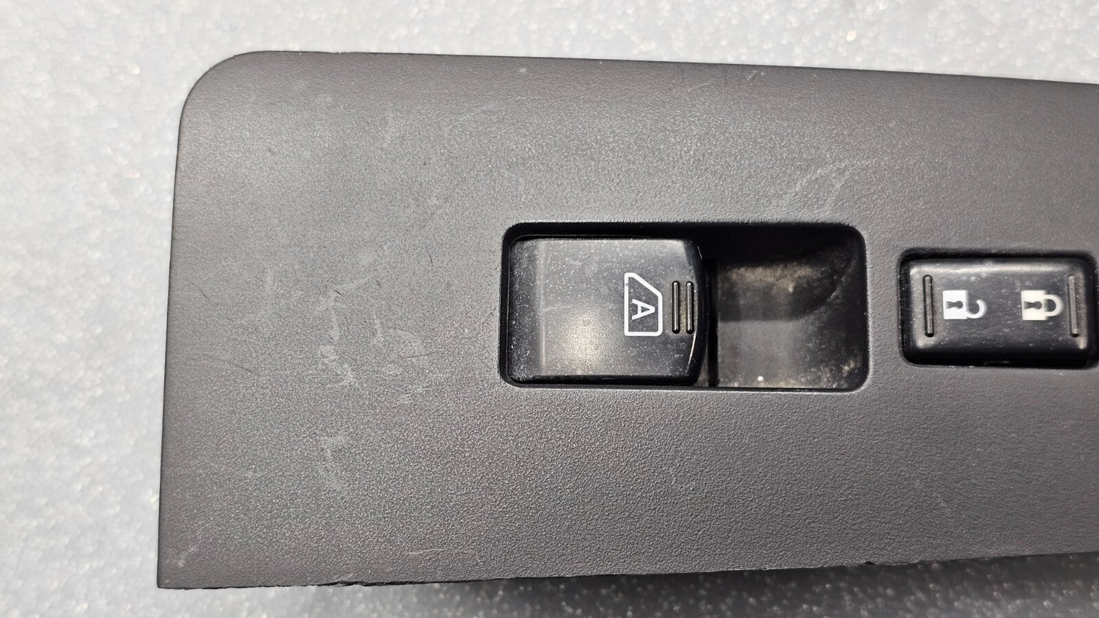 🔥04-08 Nissan Maxima Front Right Passenger [Power Door Window Switch Lock Black