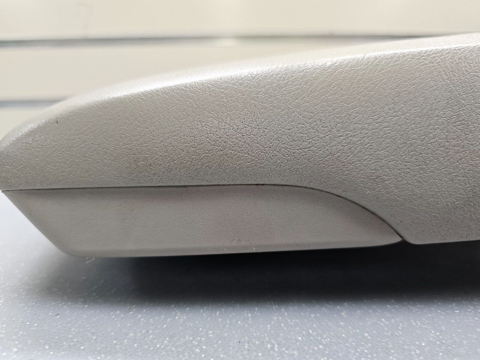 🔥07-11 TOYOTA CAMRY CENTER CONSOLE LID ARM REST COVER TOP PAD ASSEMBLY TAN OEM