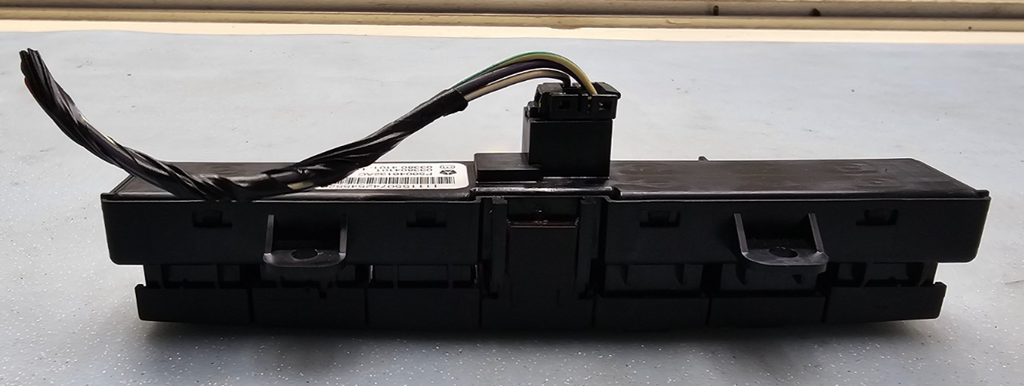🔥11-12 Jeep Liberty Hazard Traction Control 4 Gang Switch Switch Panel Black