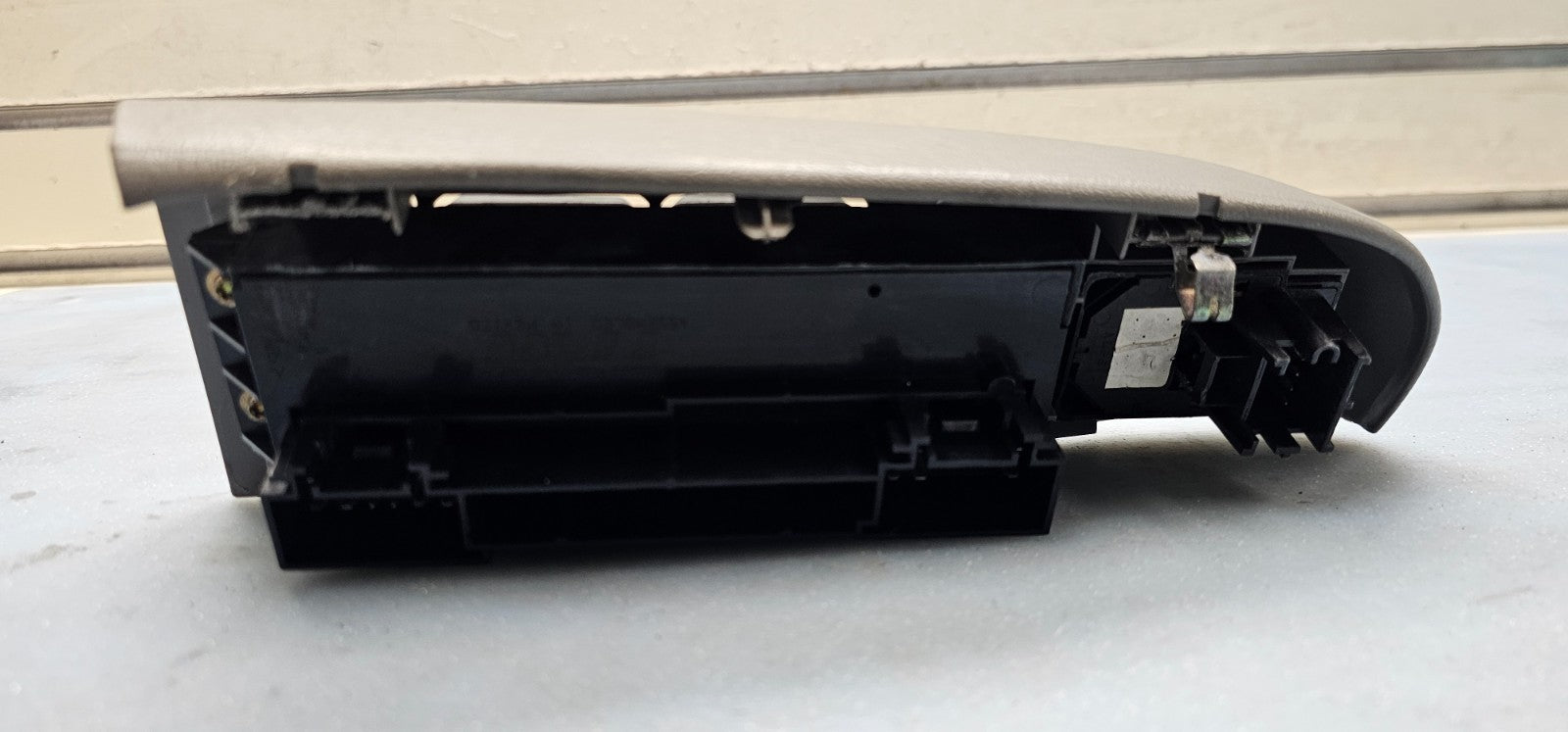 🔥99-02 Tahoe Suburban Left Driver Master Power Window Switch Assembly Gray