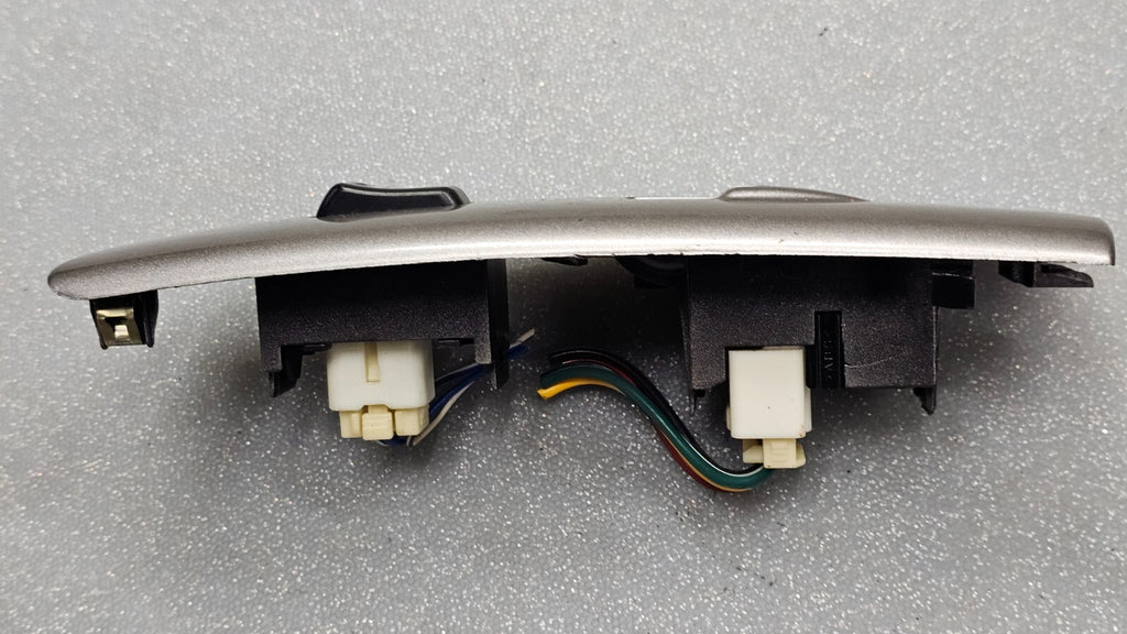 🔥03-08 Matrix Corolla Vibe Right Passenger Power Window Switch Assembly Silver