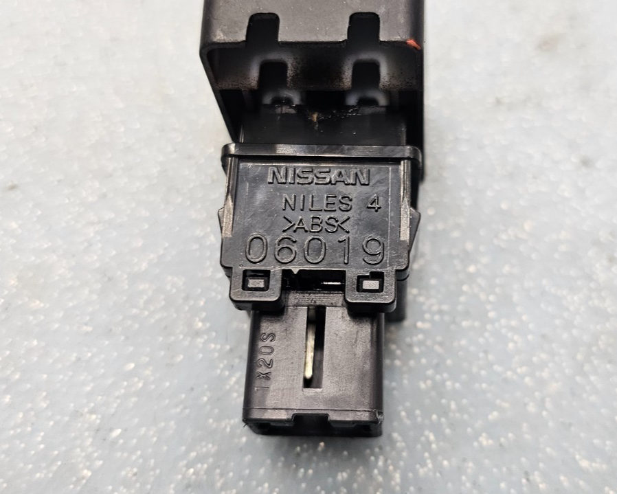 🔥07-21 VERSA NV 200 Hazard Light Emergency Flasher Switch Hatchback BLACK OEM