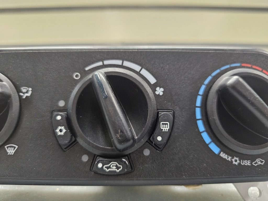 07-09 Patriot Compass Caliber Dash Heater Climate Temperatur Control Conditioner
