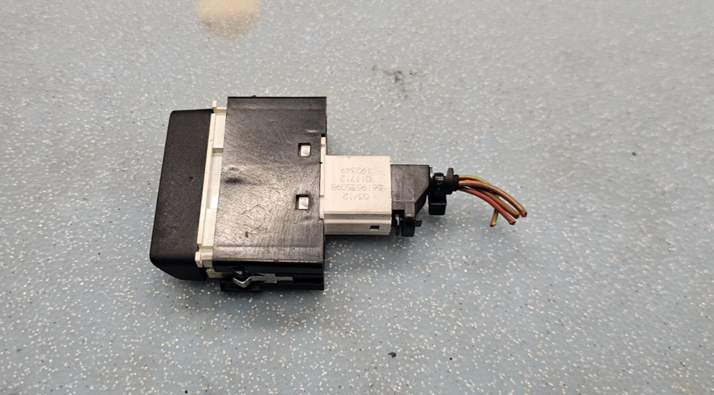 🔥12-15 VW PASSAT DASH HAZARD EMERGENCY FLASHER WARNING SWITCH  BLACK OEM